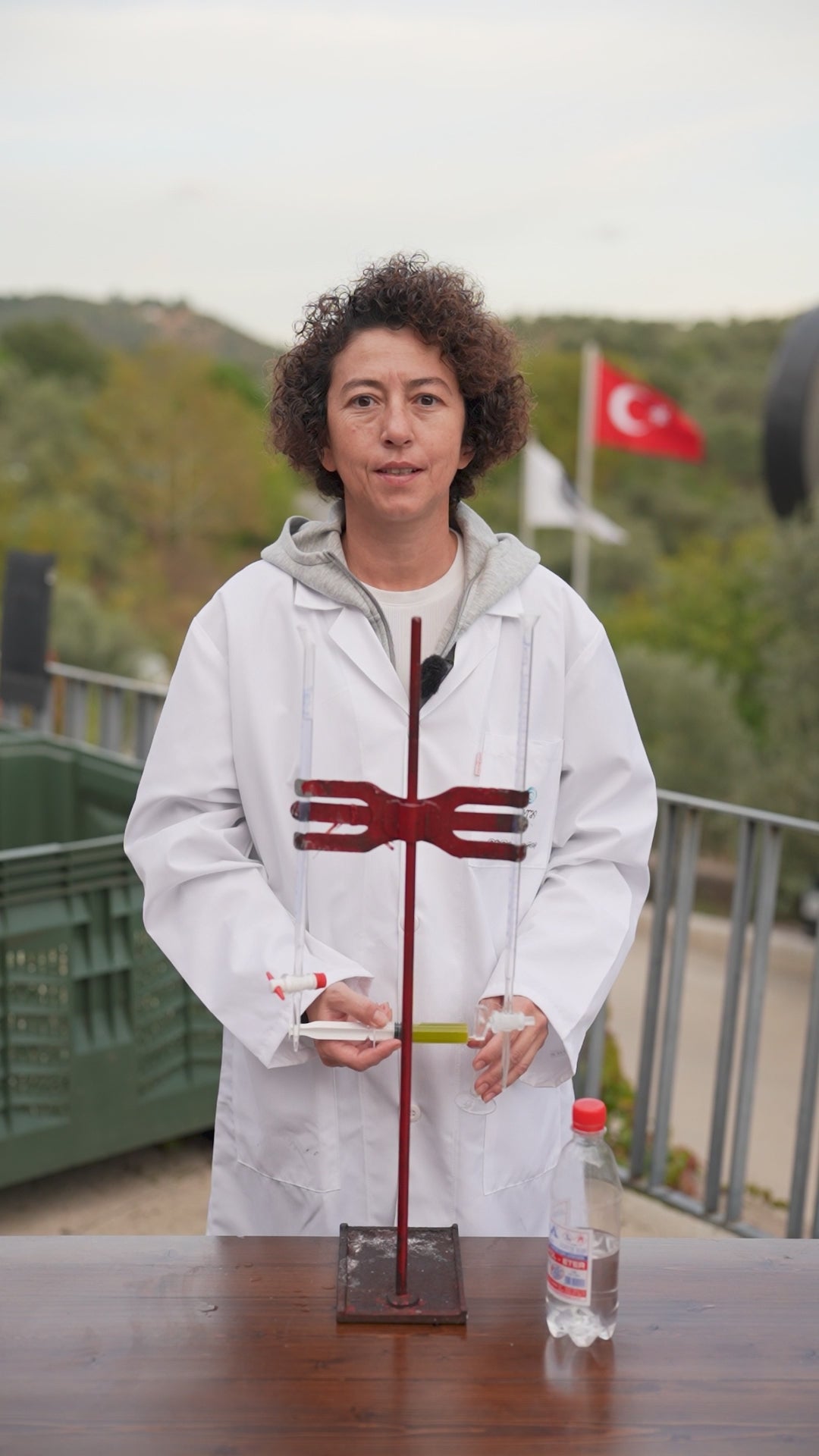 Özel Seri Natürel Sızma Zeytinyağı - Erken Hasat 0.25% Asidite Filtresiz Yeni Hasat: 2025 Ekim